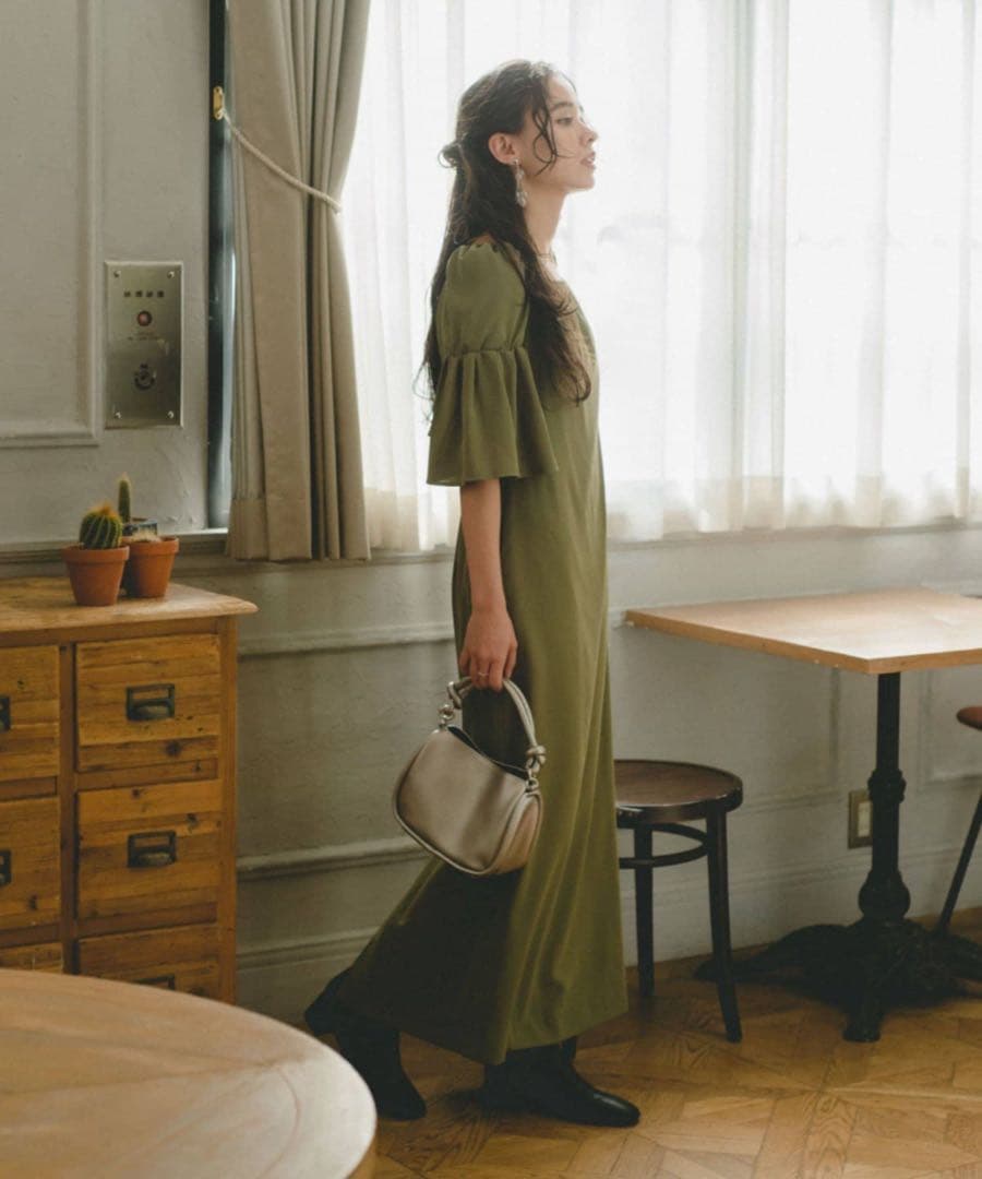 ユ*ン様 kastane オケージョン Bell sleeve color dr