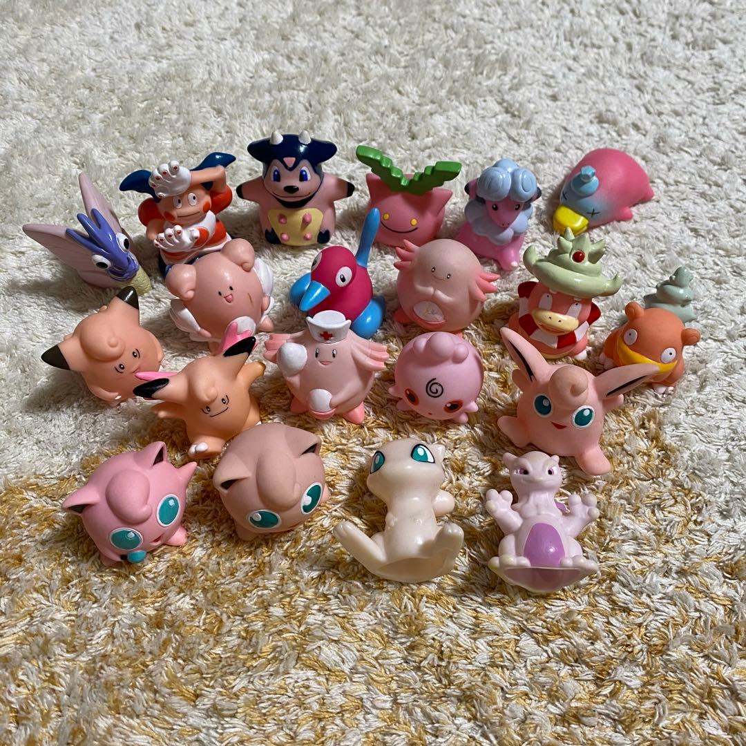初期ポケモンゆび人形 約200体⭐︎クリアや人間キャラあり⭐︎大量まとめ売り