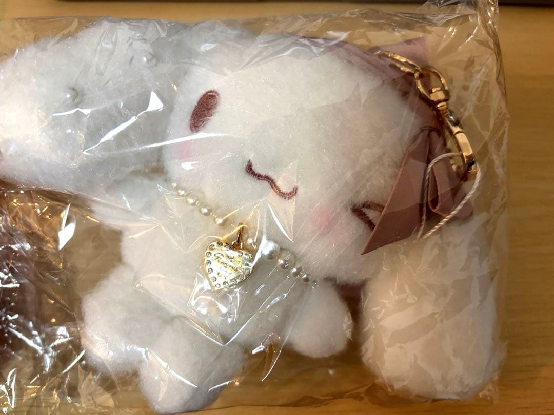 ロゼミューズ Cinnamoroll collab charm シナモンくん