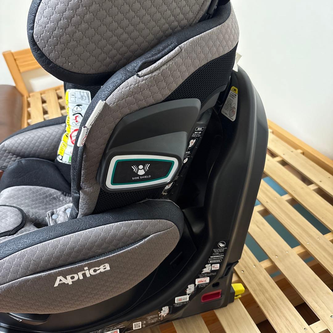 【Autumnセール】Aprica フラディアグロウ 360° プレミアムAB