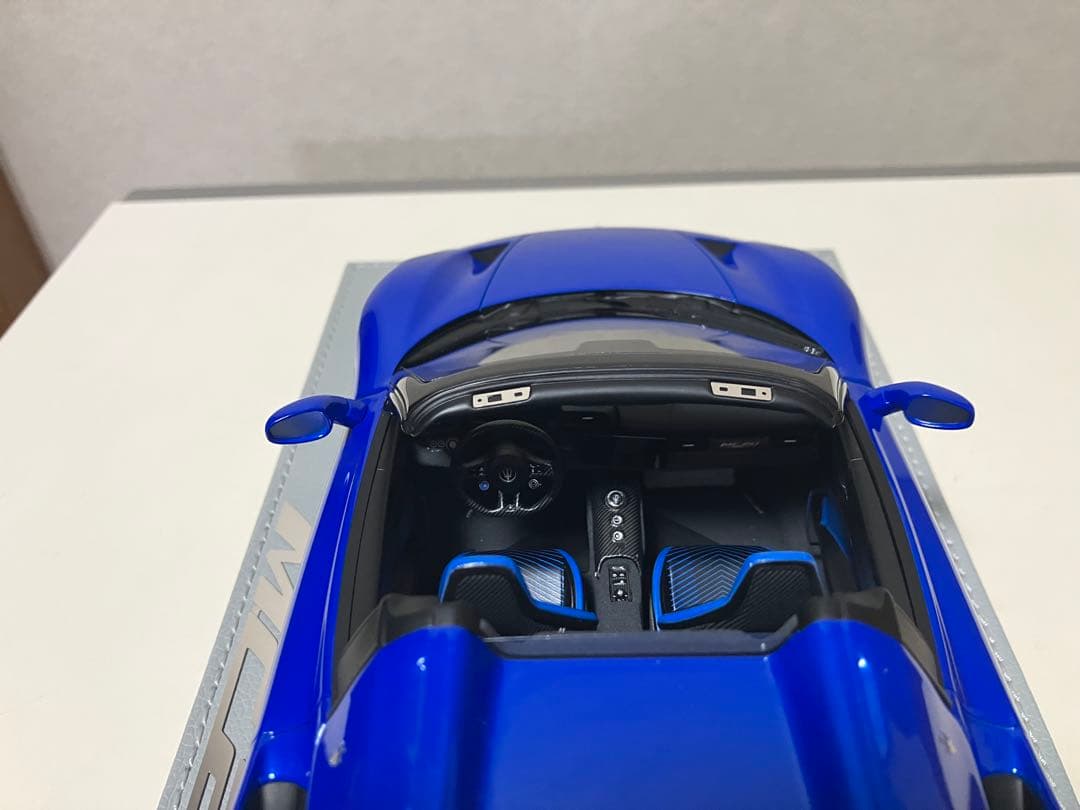 1/18 BBR マセラティMC20 CIELOケース付き