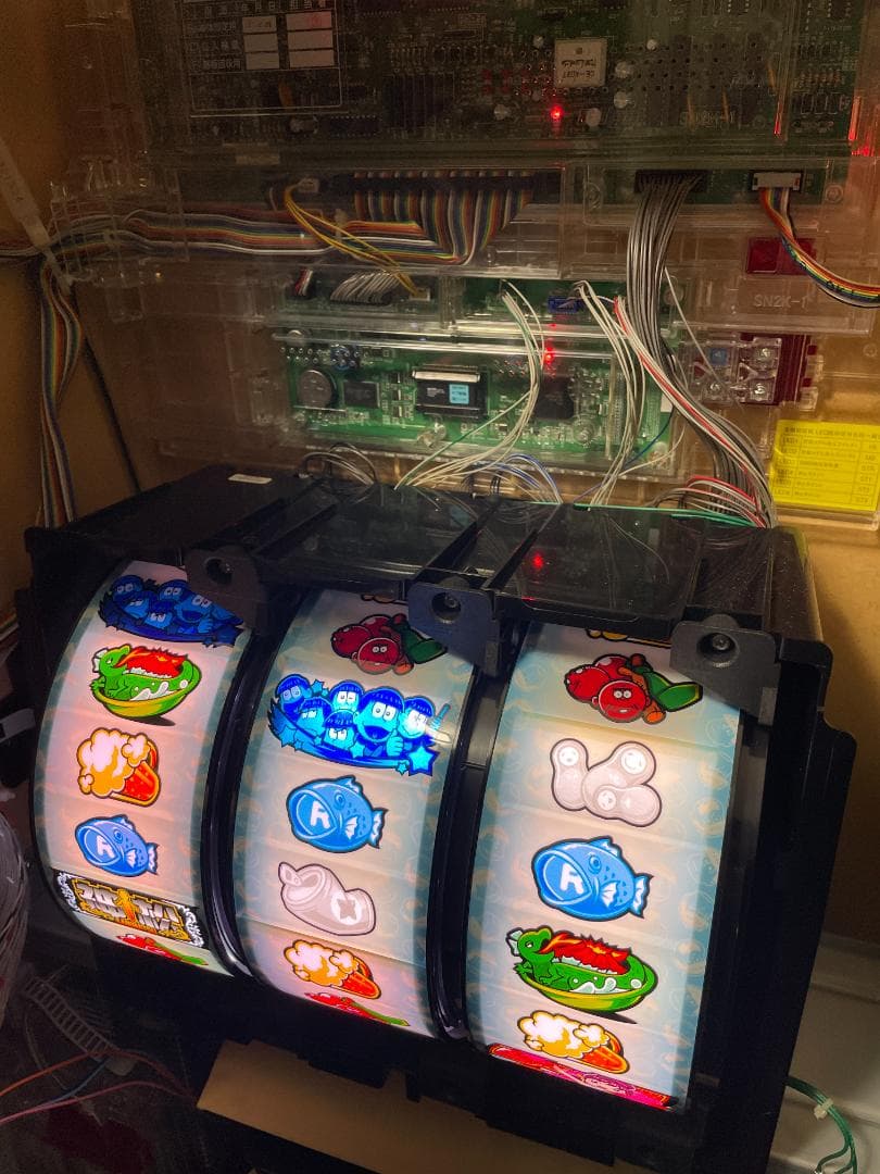 パチスロおそ松さん ～驚～ 実機 パチスロ スロット コイン不要機付