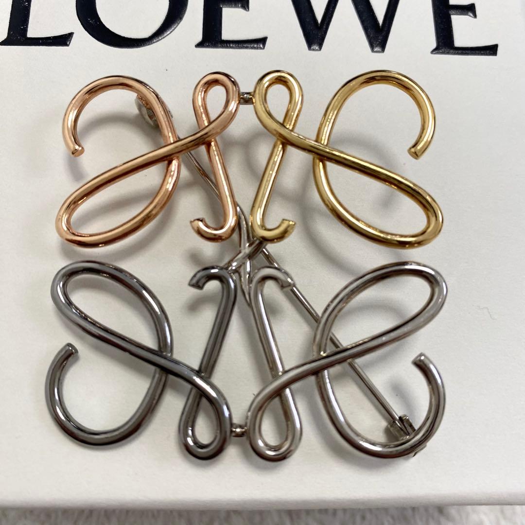 極美品】ロエベ アナグラム ブローチ マルチカラー シルバー ゴールド