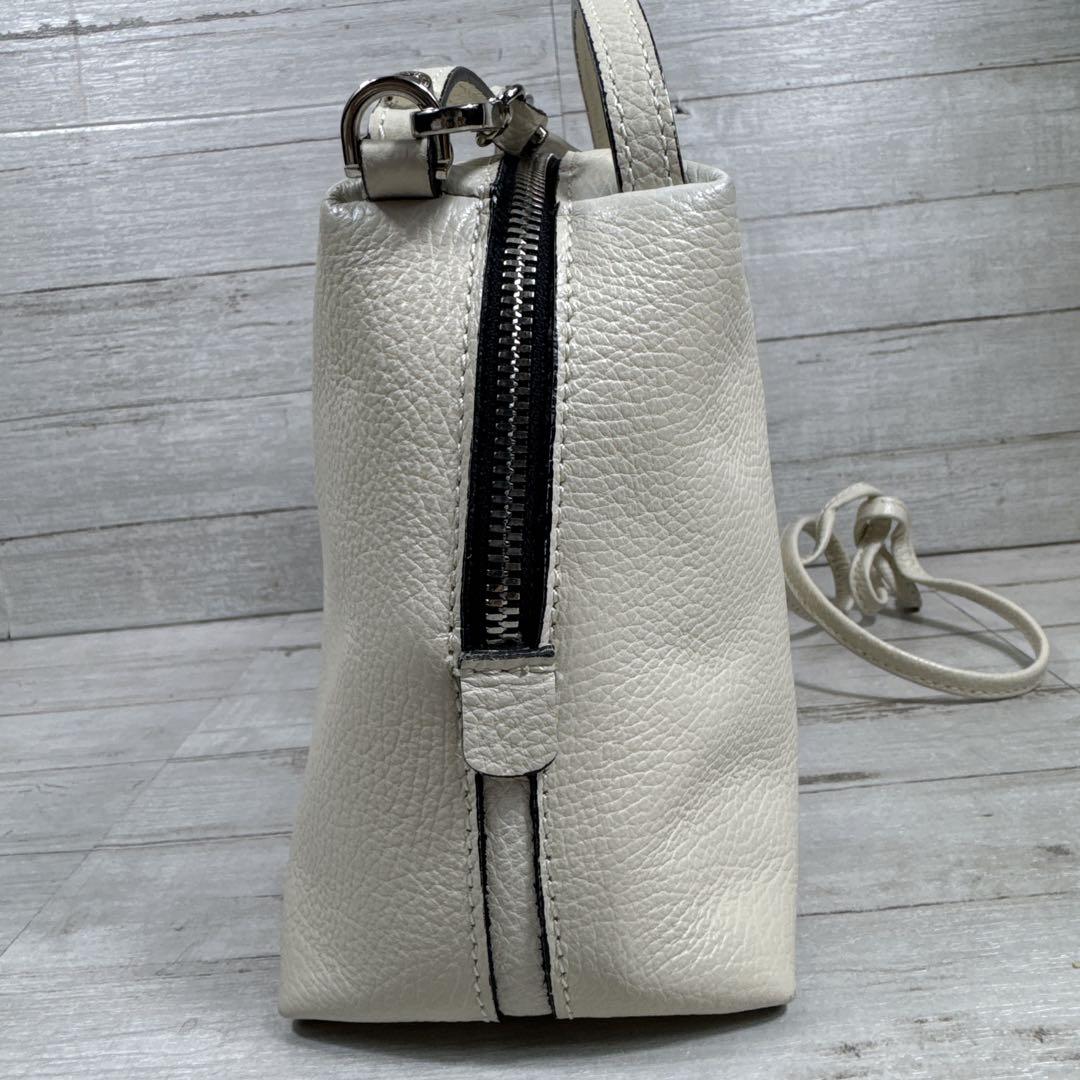 GIANNI CHIARINI アリファ M ショルダーバッグ ホワイト レザー