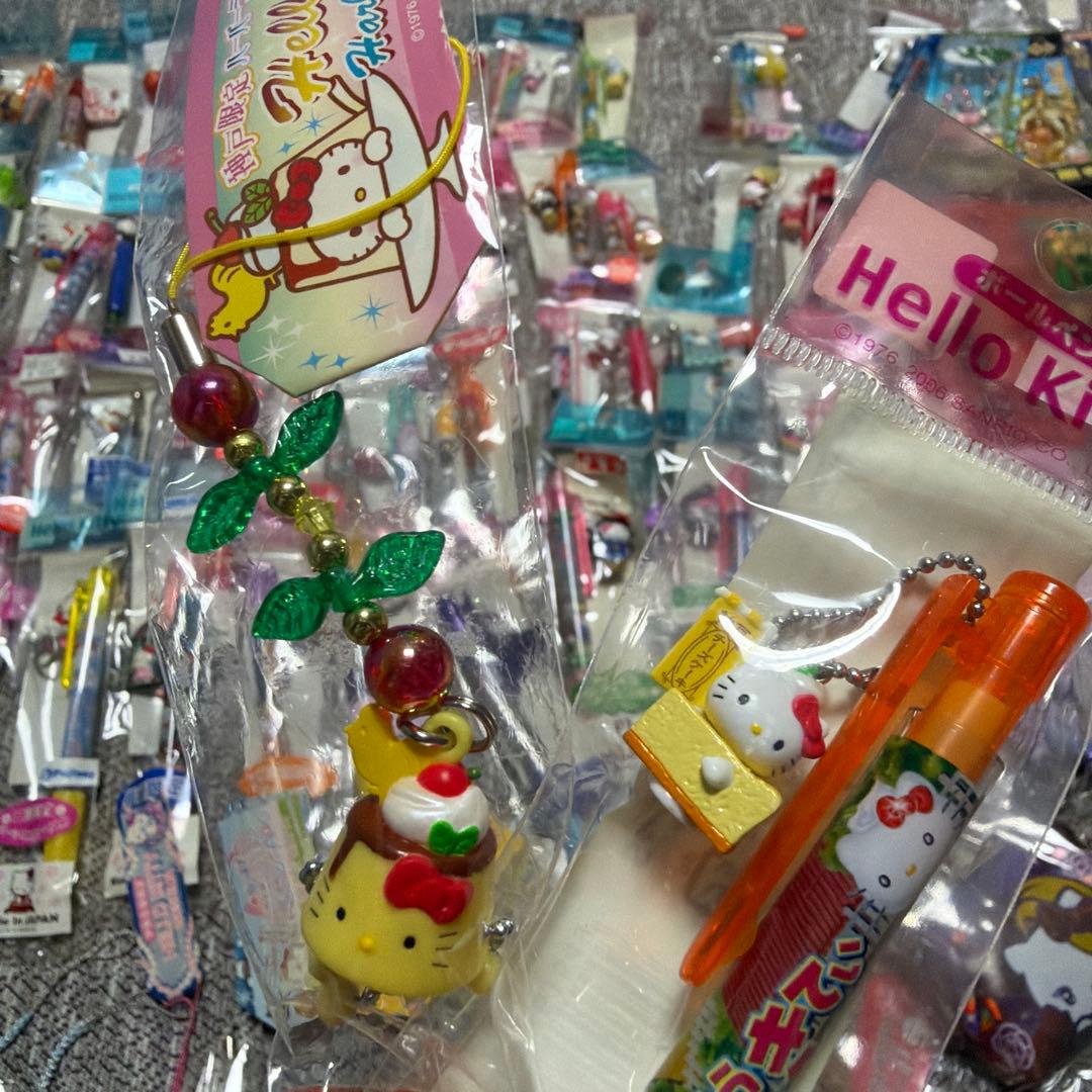 Hellokitty ハローキティ　大量　ご当地　ストラップ　ペン　セット
