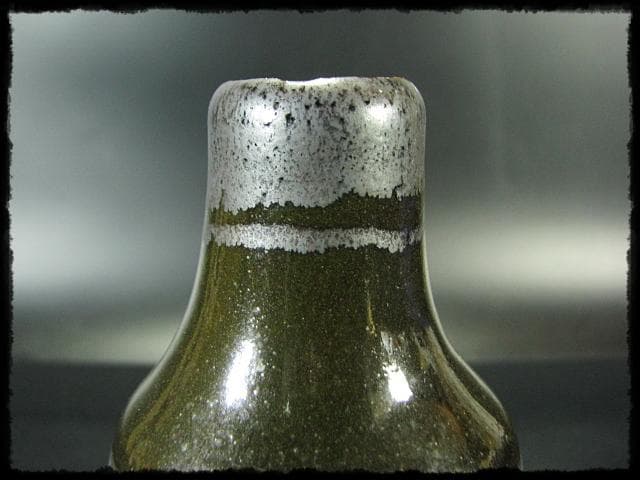 成良 仁 益子 人気作家 黒釉 花入 南田 是也 花器 四方桟 共箱 f46