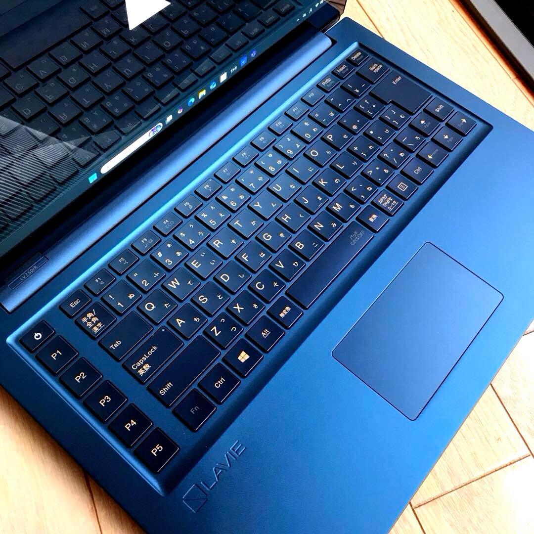 美品LaVieVEGA LV750/R【有機ELUltraHD4Kディスプレイ】 クリエイター