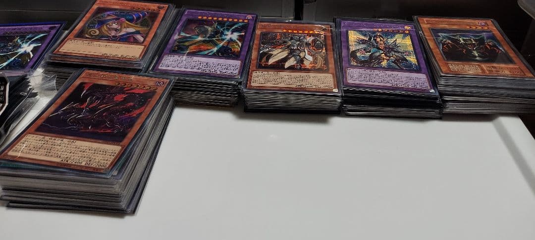 遊戯王　スーパーレア以上約900枚　合計4000枚以上大量まとめ売り