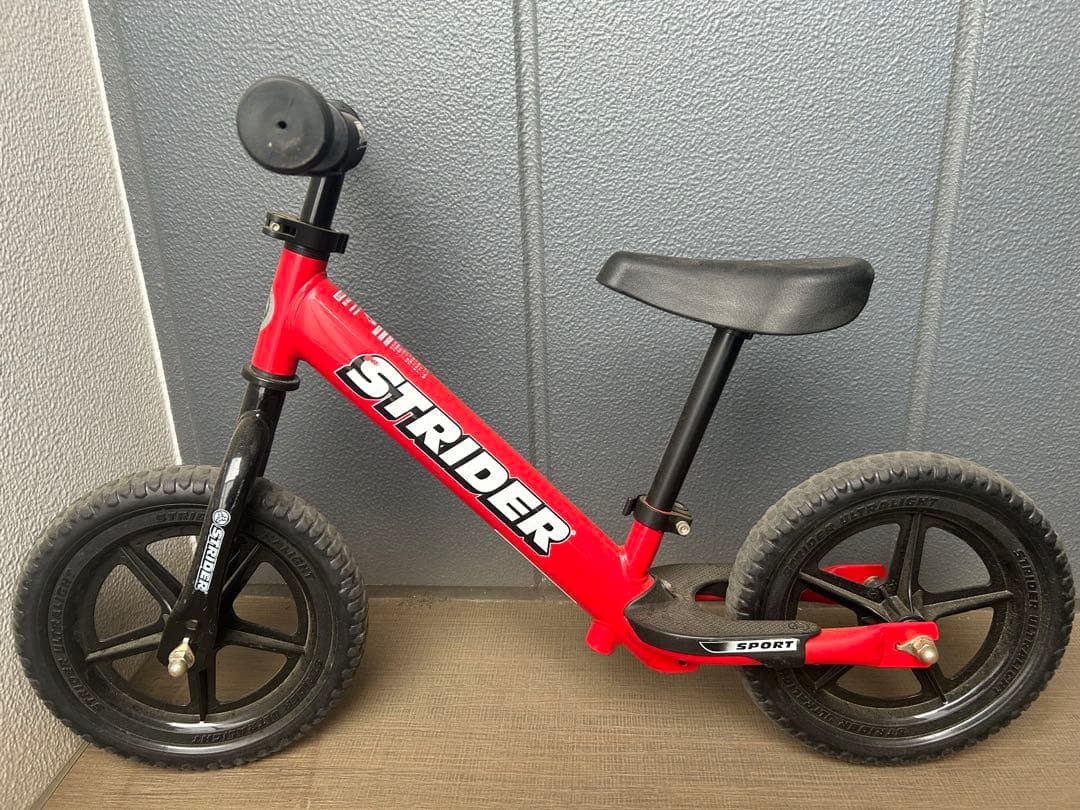STRIDER ストライダー スポーツバランスバイク 赤