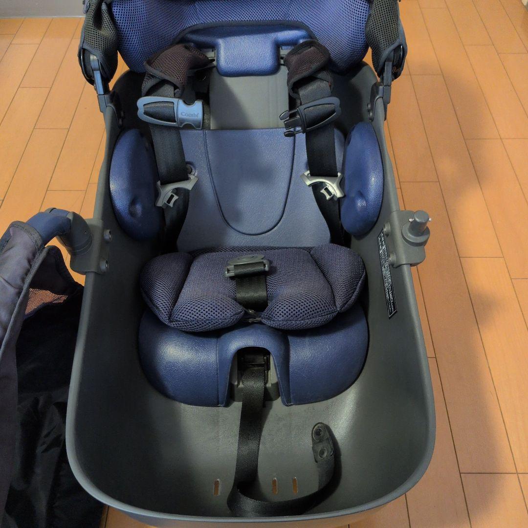 【純正】CombiギュットクルームEX前乗せチャイルドシート レインカバー付