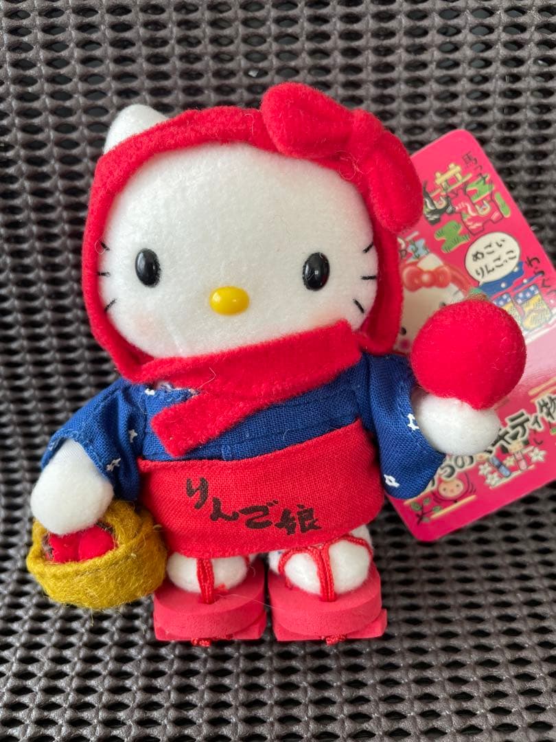 フェルメール様)青森限定 ご当地 ハローキティ りんご娘 ぬいぐるみ