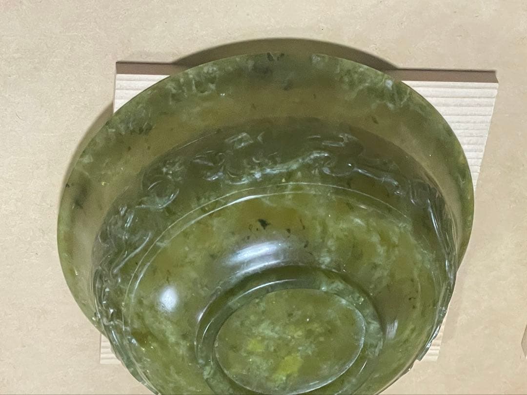 翡翠製ボウル2個セット　中国伝統工芸　雲龍紋　蒼龍紋　中国美術　吉祥文様