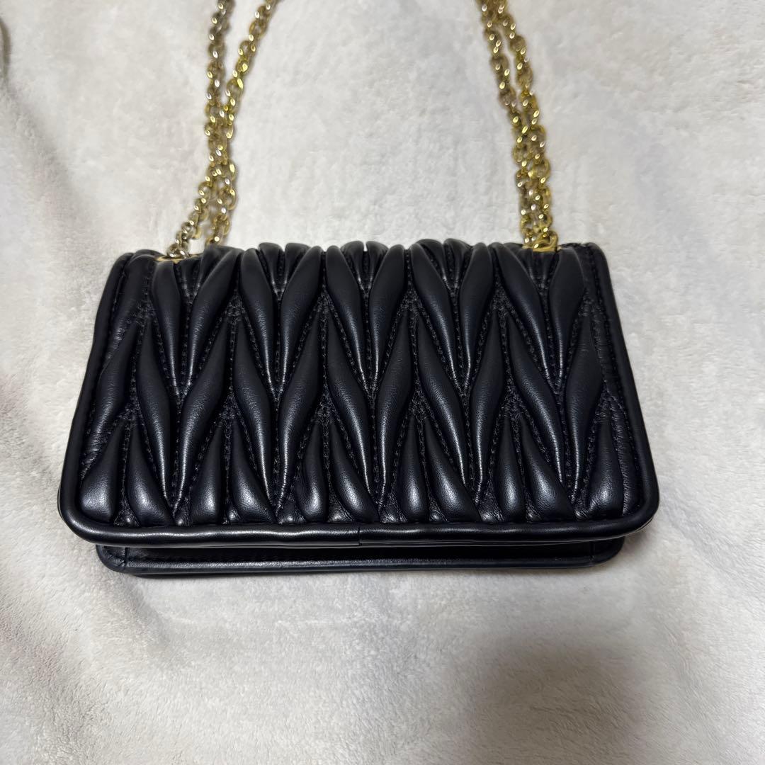 miu miu 黒 ショルダーバッグ マテラッセ