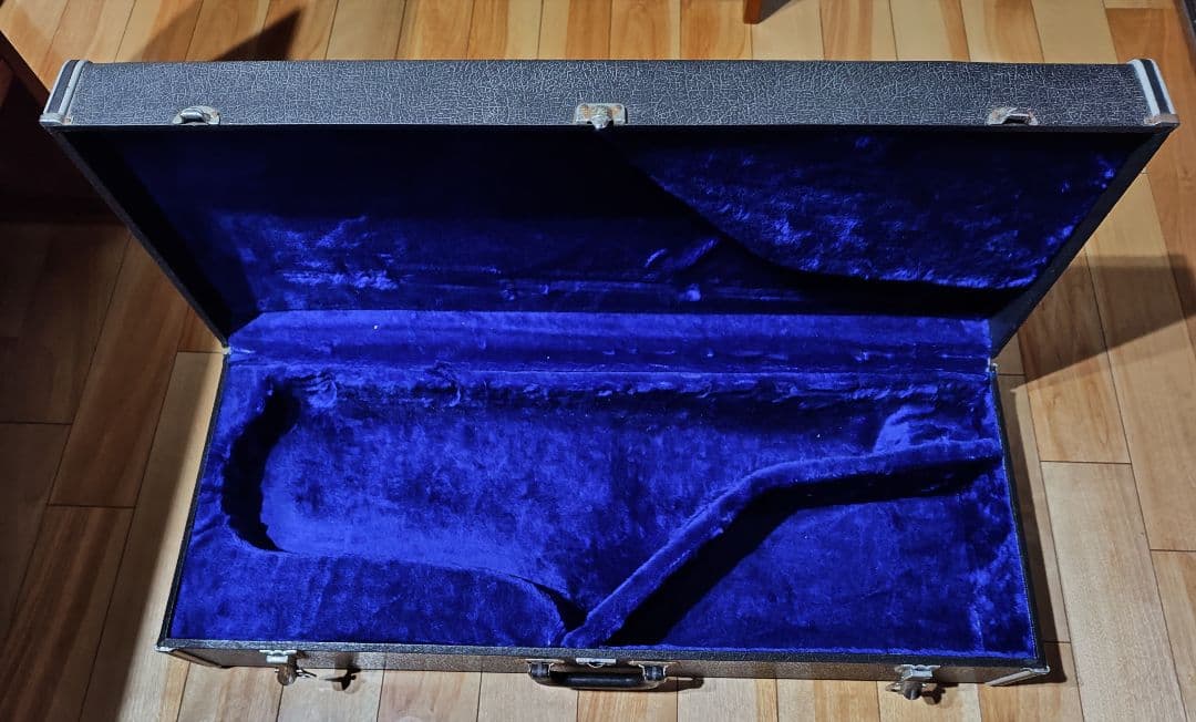 GLORIA　グロリア　テナー・サックス　JAZZ 吹奏楽　ハードケース付き