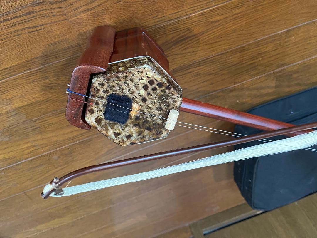 二胡 ケース付き 木製 赤茶色