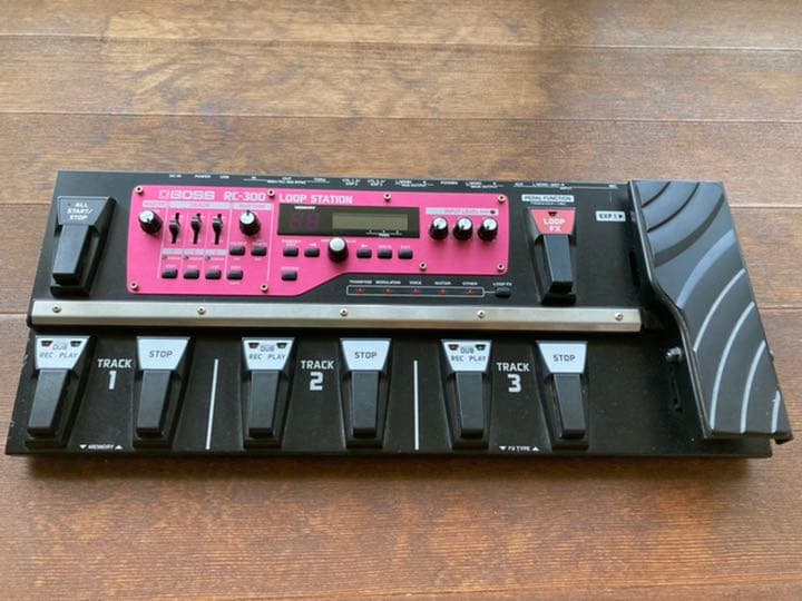 送料込》 BOSS RC-300 専用ケース付き ルーパー ループステーション