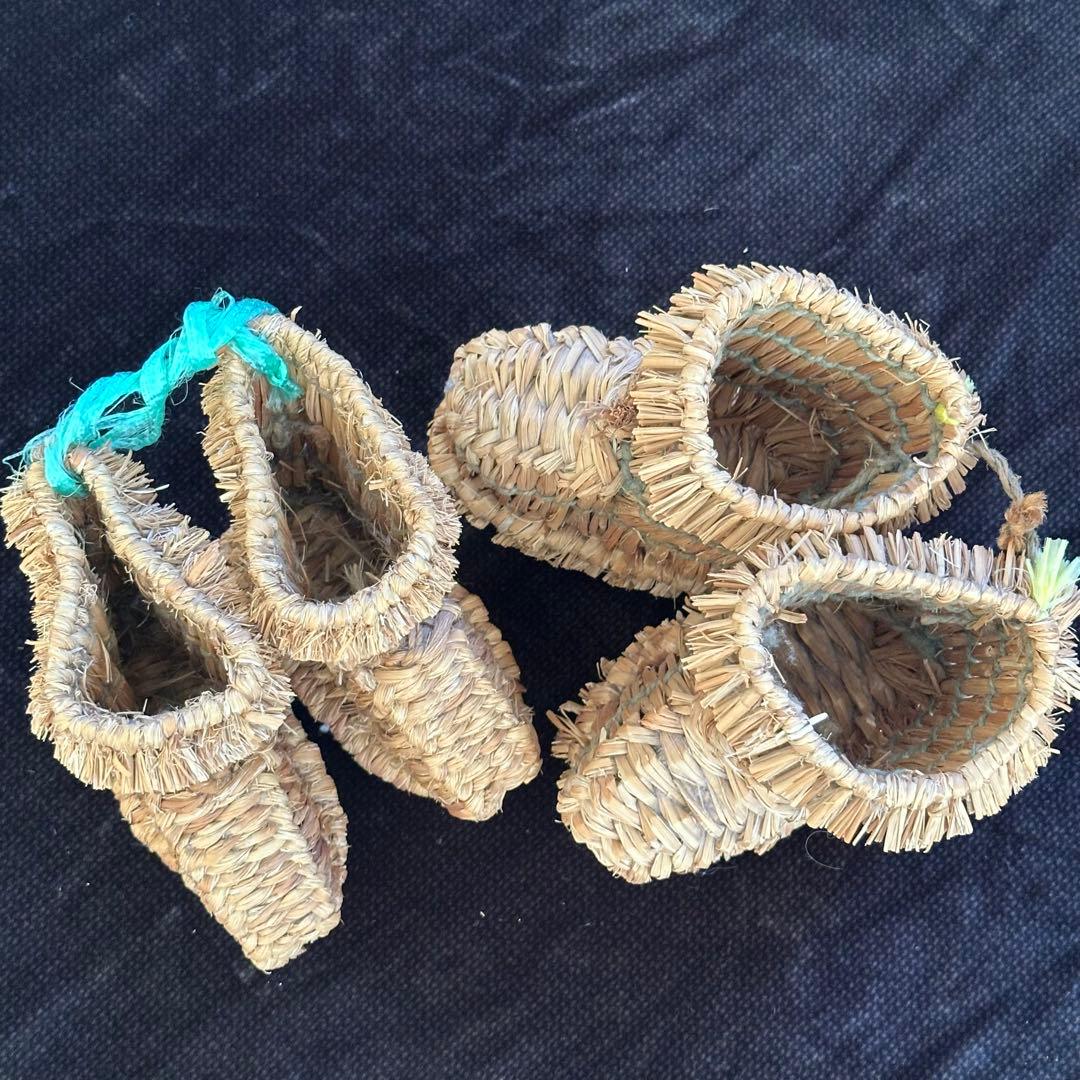 ミニわらぐつ2足 藁靴 古道具 昭和レトロ 置物 インテリア 民芸品