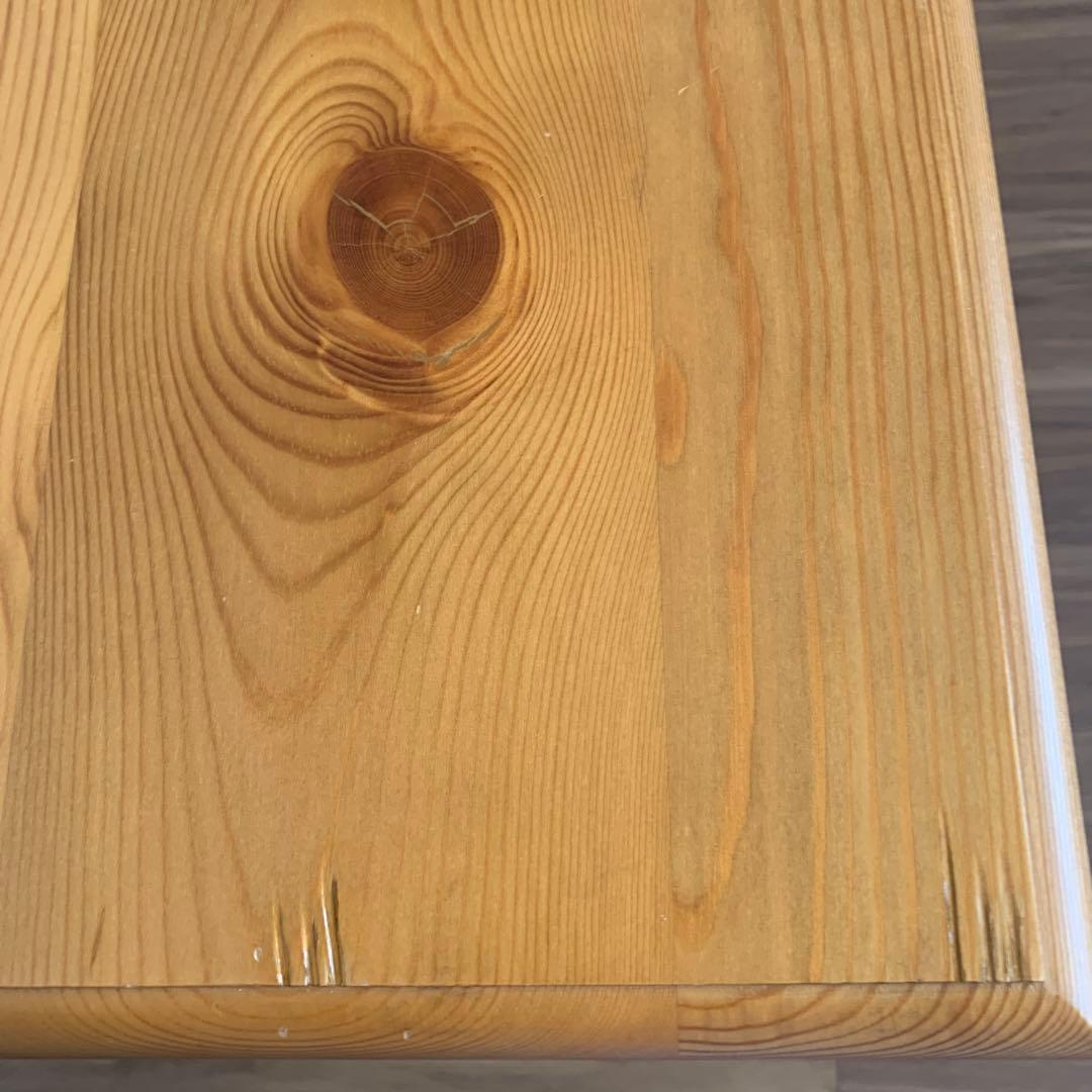 ザ・ペニーワイズ、ダイニングテーブル