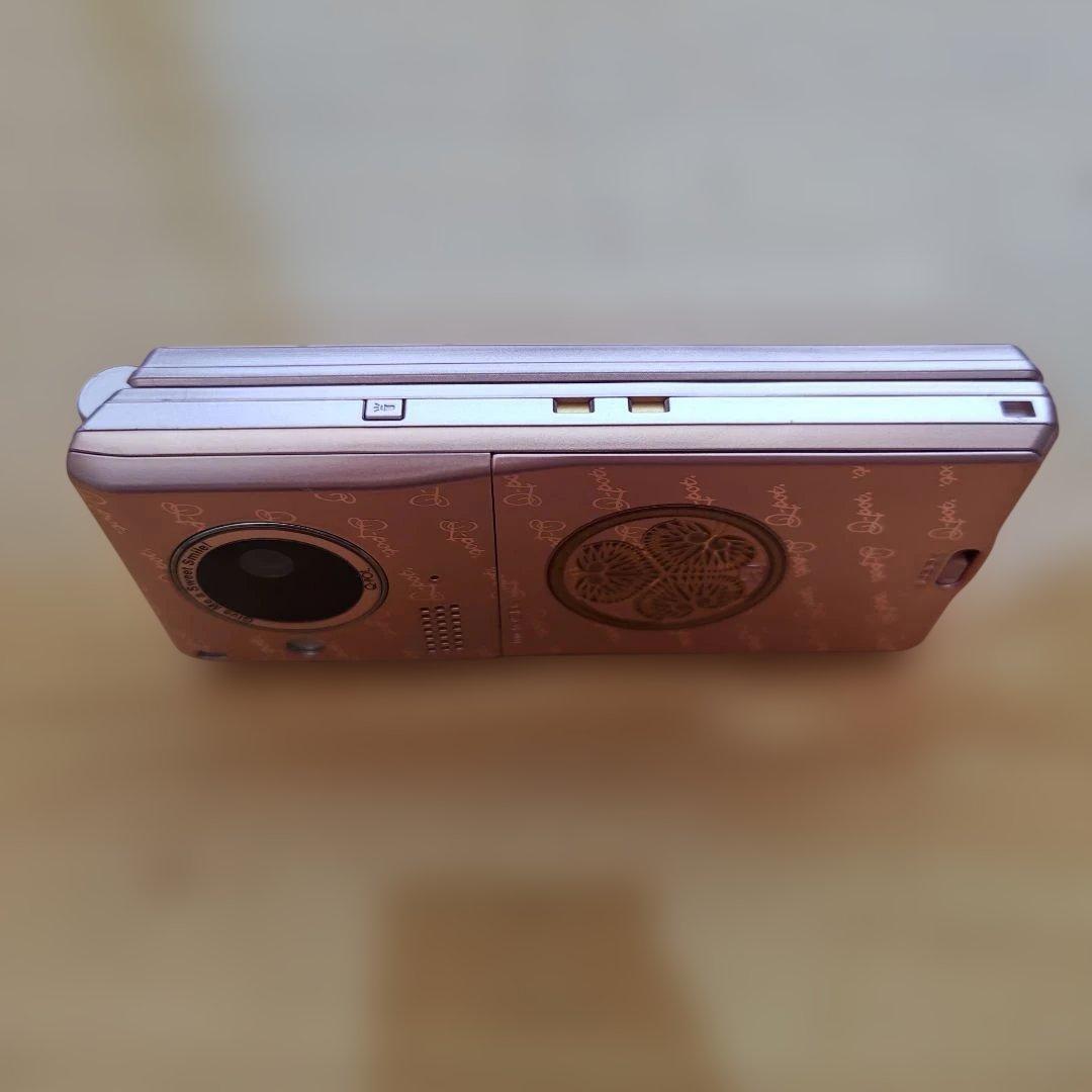 Q-pot Melty Strawberry ピンク ガラケー - メルカリ