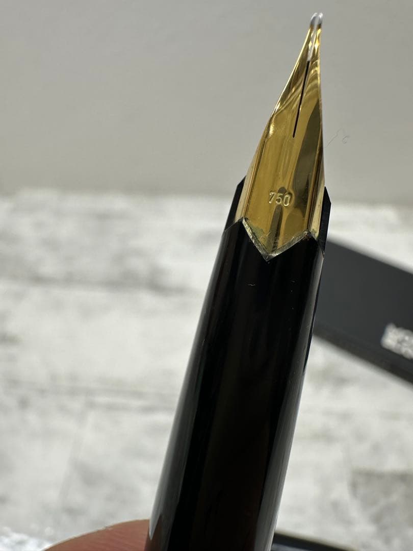 MONT BLANC 万年筆 インクカートリッジ付き ペン先750刻印
