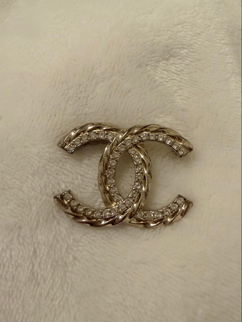 ブランド 品 通販ファッション - CHANEL CCロゴ ダイヤモンドブローチ