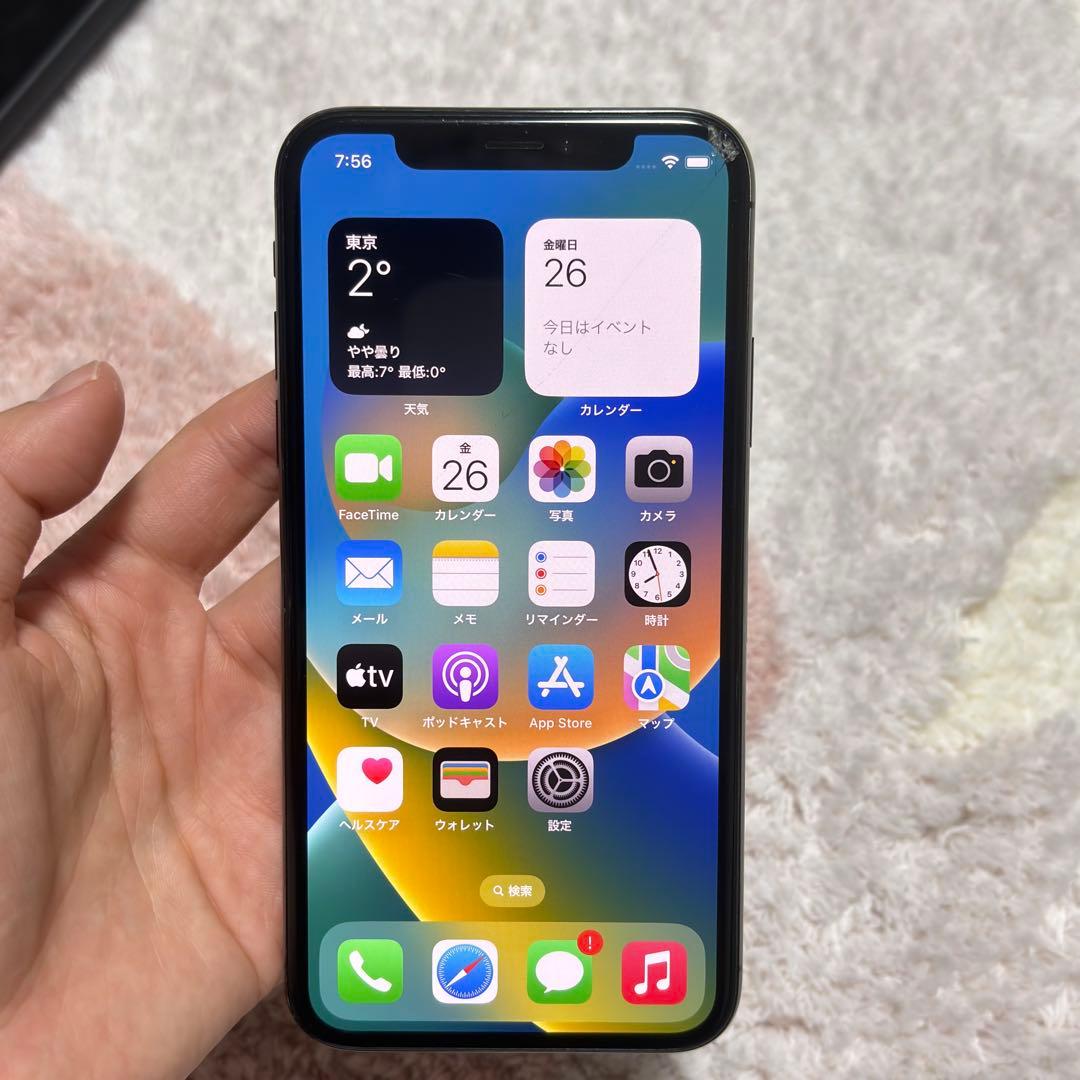 iPhone X、256GB、ヒビあり