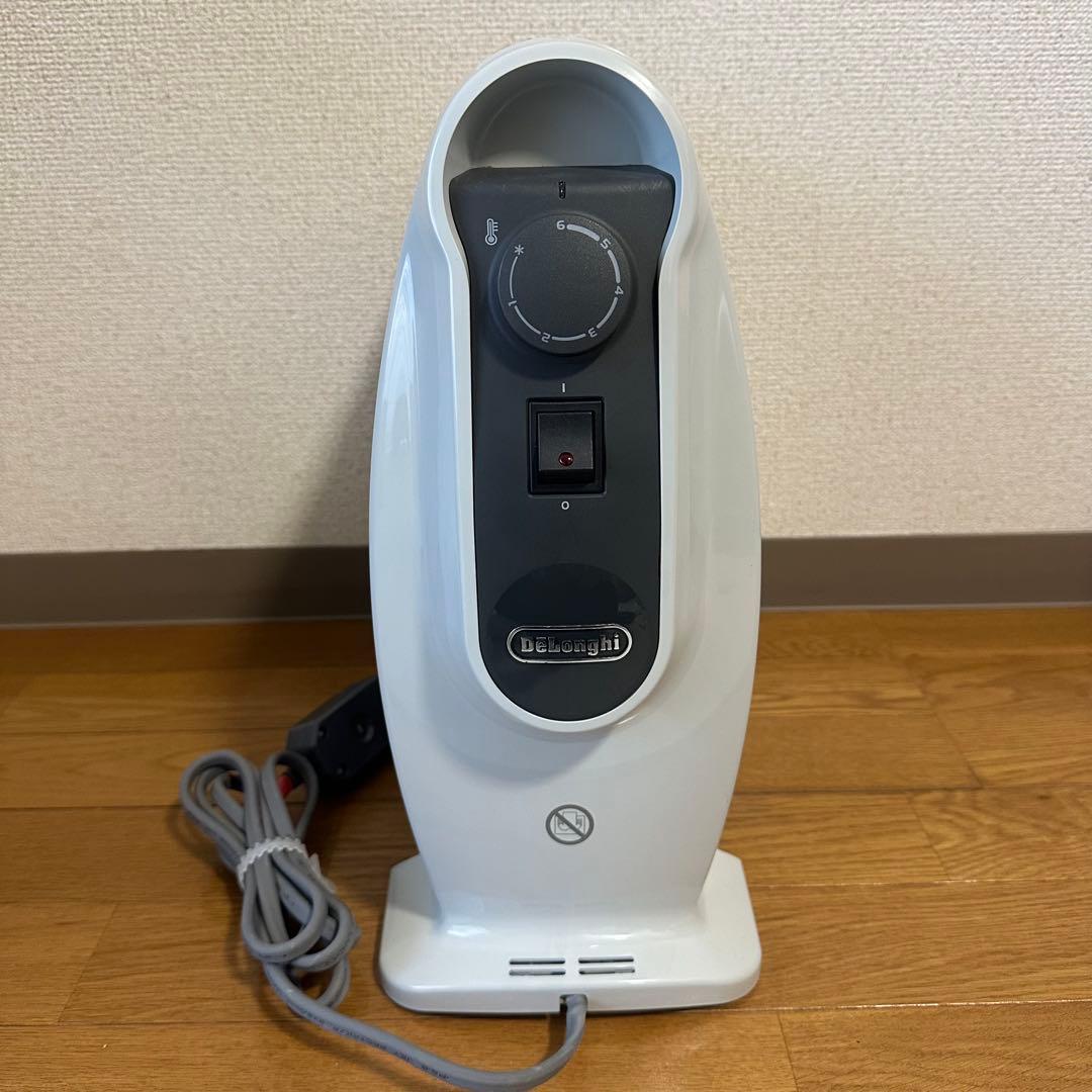 デロンギ オイルヒーター RHJ01A0505-DW 500W 小型 美品 正規 品