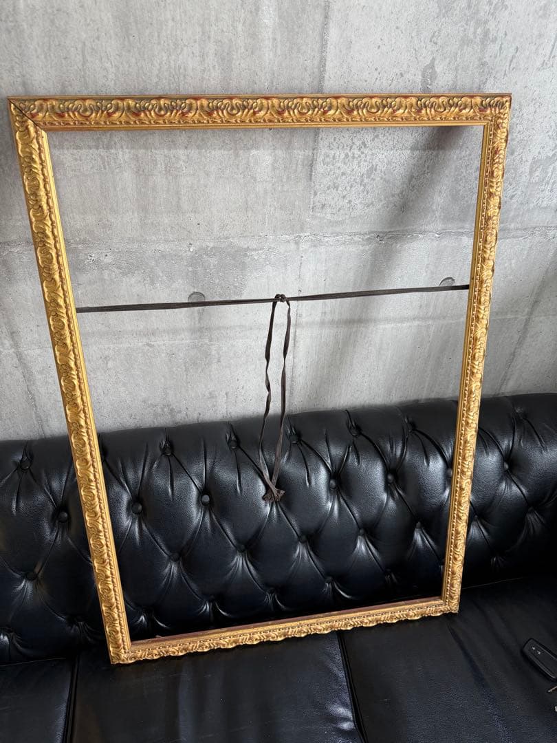 絵 ポスターアンティーク大きい額縁A1 金色装飾フレーム