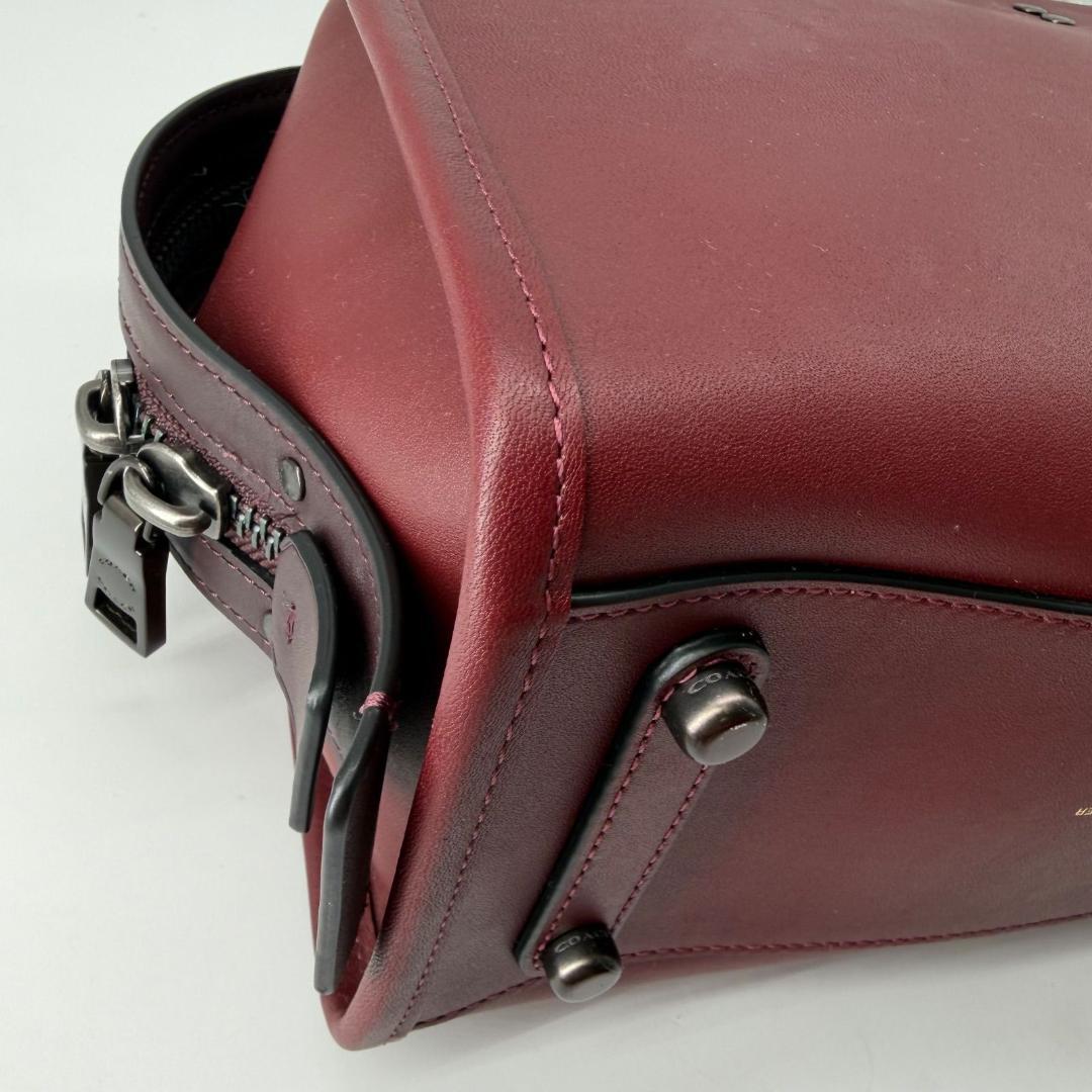 16445✨新品タグ付き✨COACH ローグ25 ヴァーシティ パッチ 2way