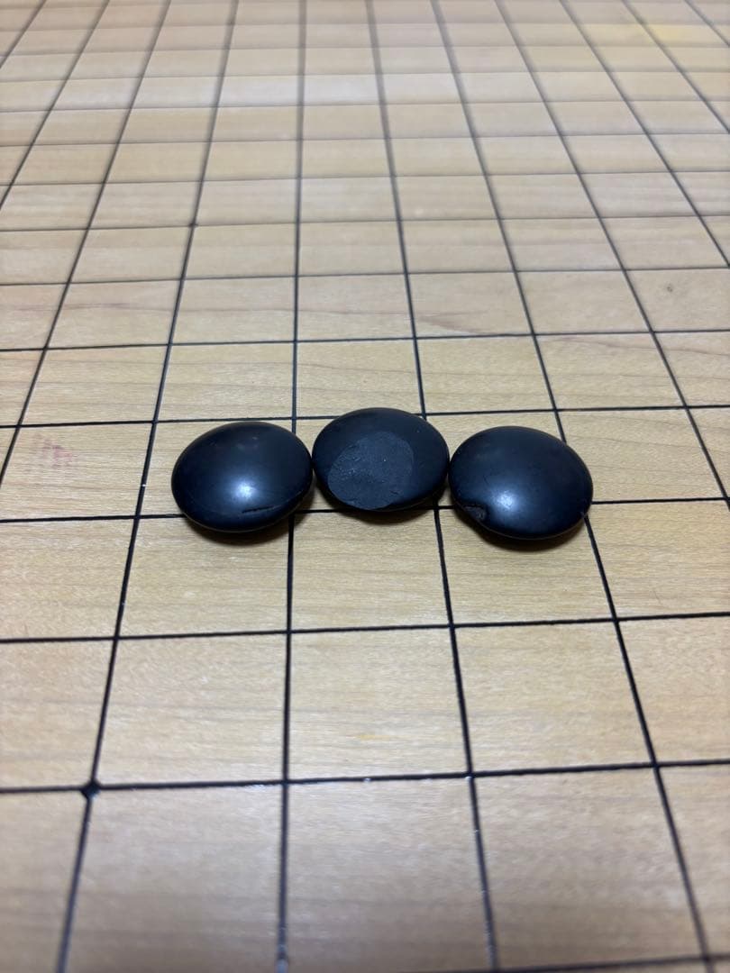 蛤碁石＆那智黒／ガラス碁石セット 脚付き碁盤＋碁笥4個　天地柾　一式まとめ売り