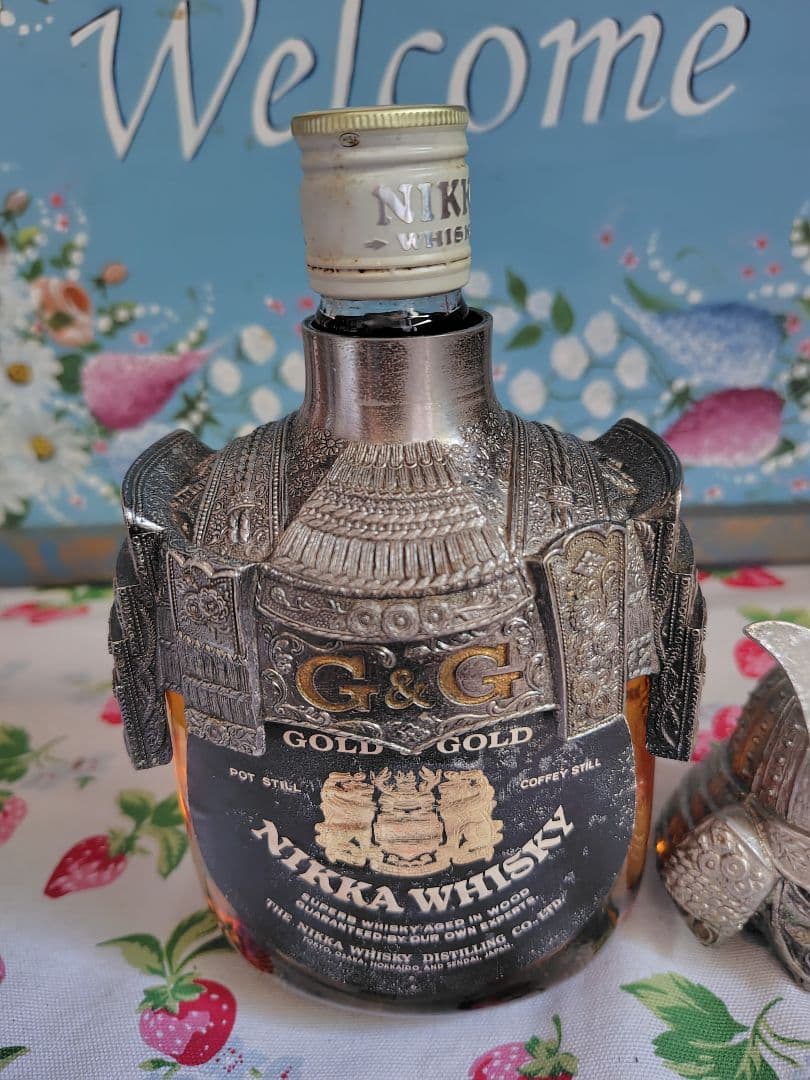 貴重 金属製 NIKKA WHISKY ニッカウヰスキー 鎧 兜 侍 将軍