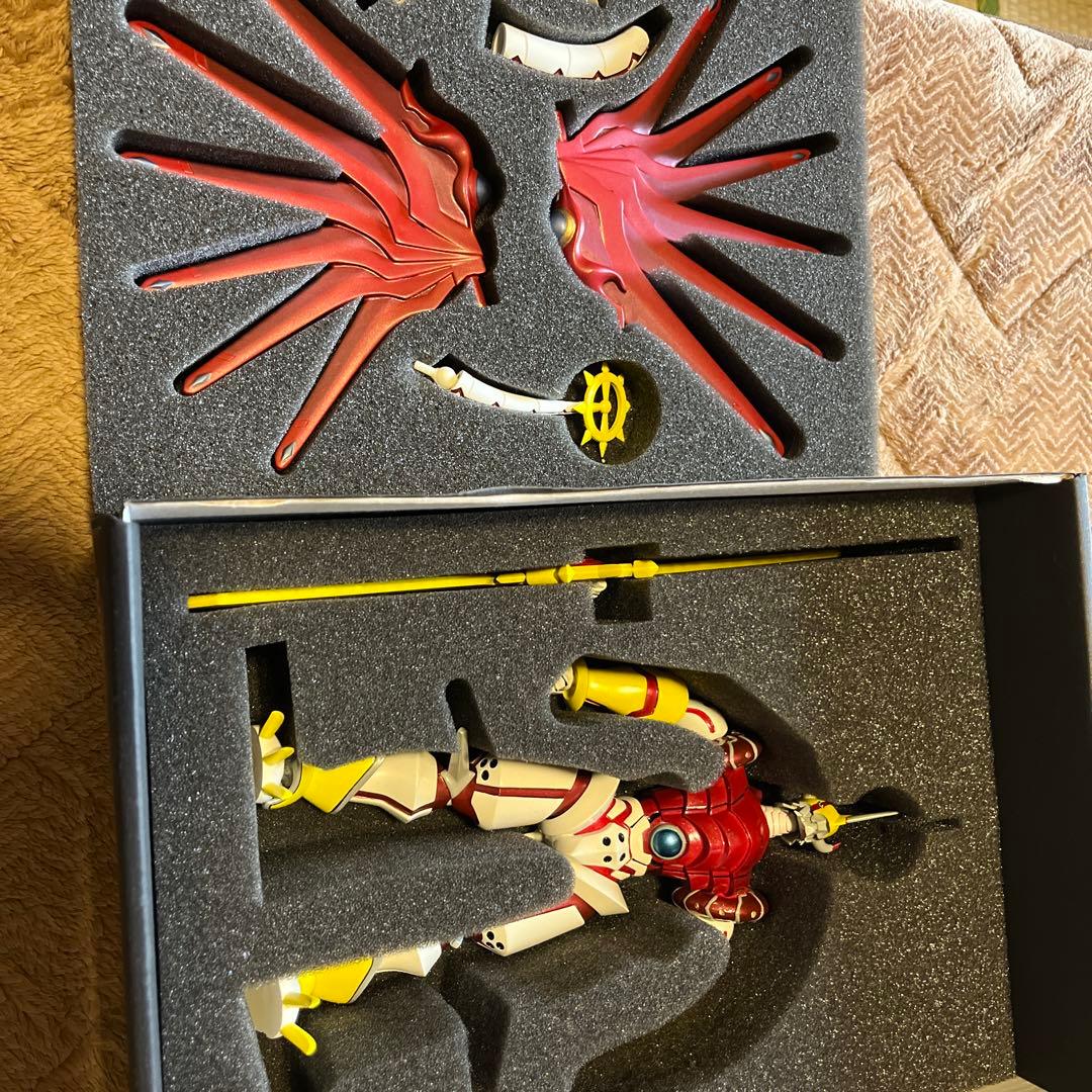 デジモンセイバーズ、ガレージキット、シャイングレイモン