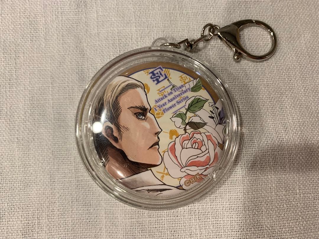 進撃の巨人　エルヴィン　グッズセット