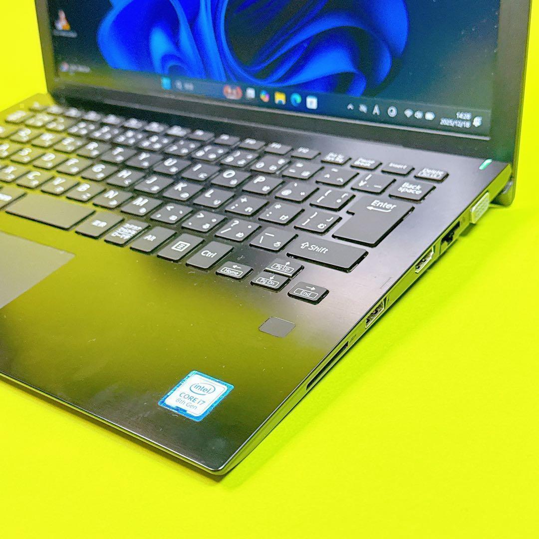 極速16GB‼️第8世代i7 windows ノートパソコン 薄型軽量 SSD - メルカリ