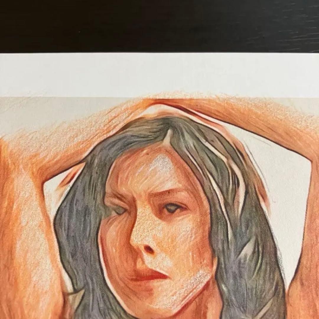 女優画16 額装品　額縁寸法32.7㎝×24.0㎝×1.5㎝　色鉛筆画　定款付