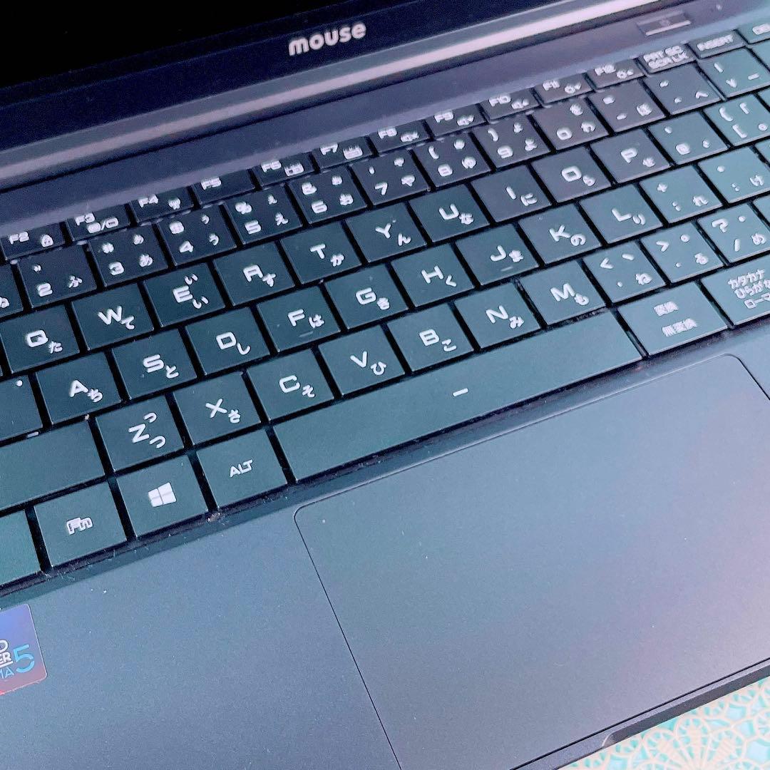 第10世代Corei7✨️16GB✨️小型軽量！黒ノートパソコンSSD薄型Win11