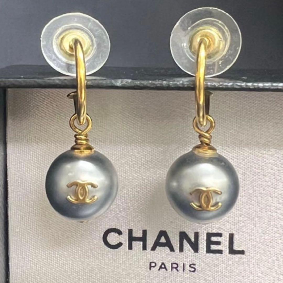 2点おまとめ シャネル ヴィンテージ スイングパールピアス - メルカリ