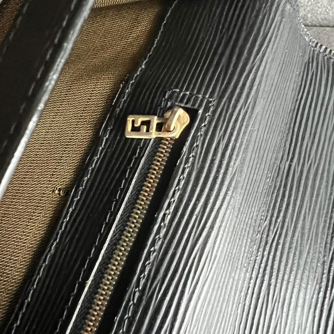 ⭐️FENDI⭐️フェンディ ビジネスバッグ エピ レザー ブリーフケース