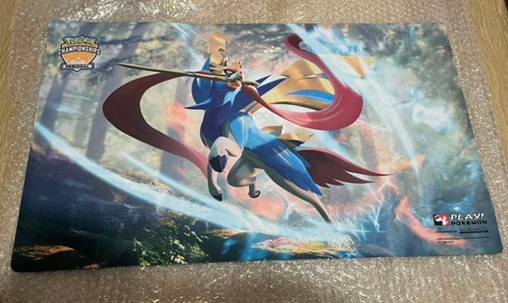 国内未発売】ポケモンカードゲーム ザシアン プレイマット 海外正規品