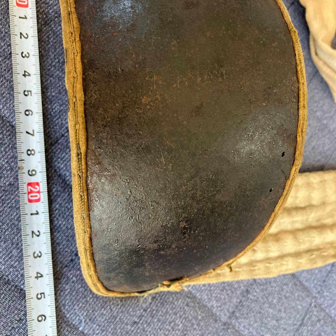 最終値下げ　鎧・甲冑　桐箱付きの鐵味良い本歌の鉢金　 額当て