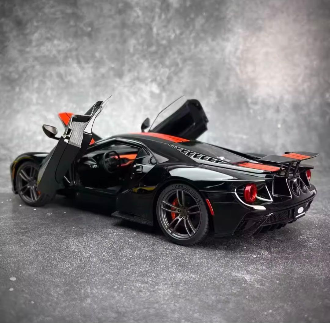 AUTOart Ford GT 1/18 ブラック/オレンジダイキャスト￼