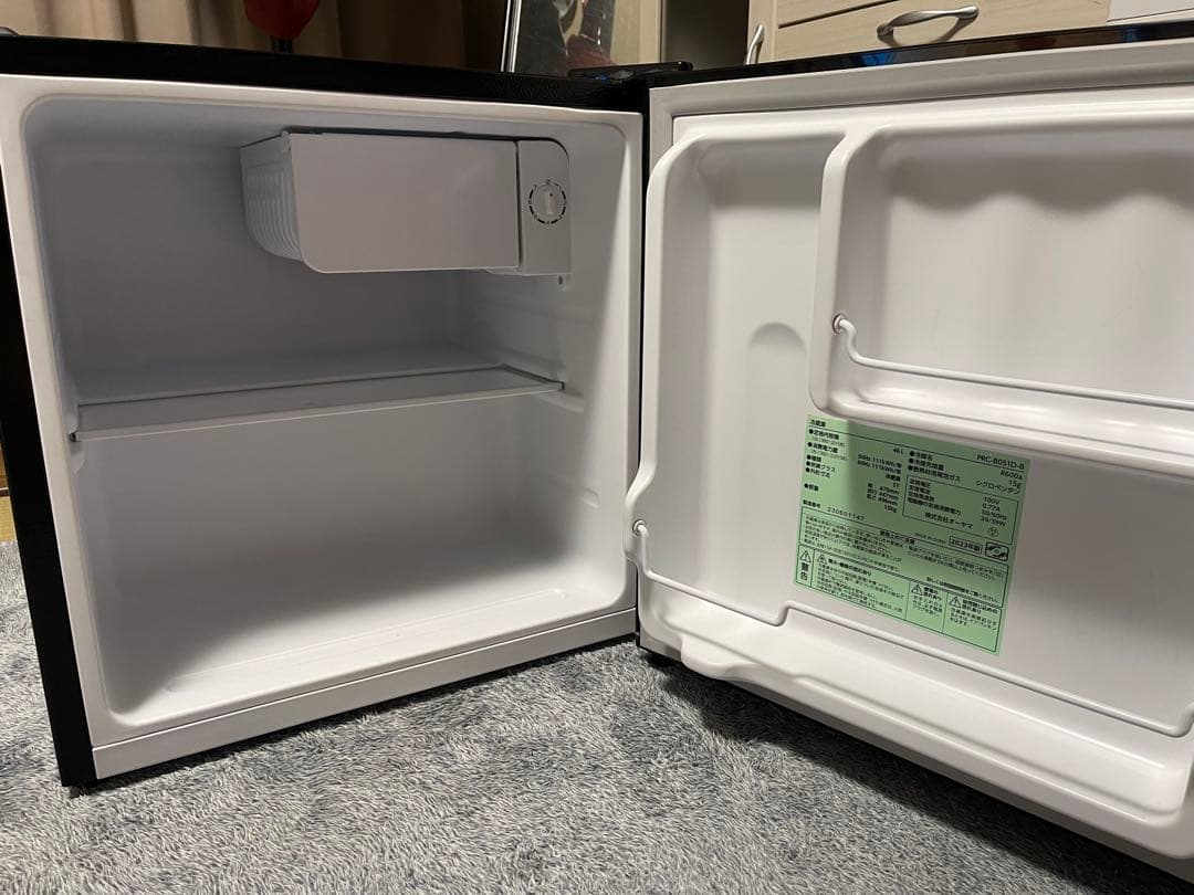美品・冷蔵庫 2023年製46Lブラック 使用1年　PRC-B051D-B