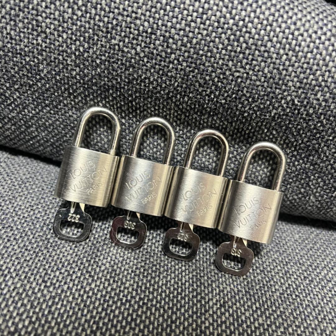 ルイヴィトン 南京錠 4つセット