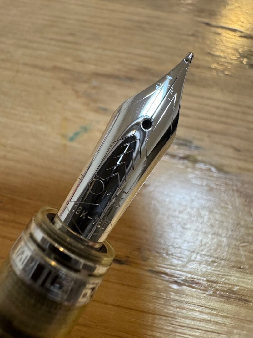 訳あり OMAS オマス 万年筆 18K 750 M 中字 クリア 透明 文房具 - メルカリ