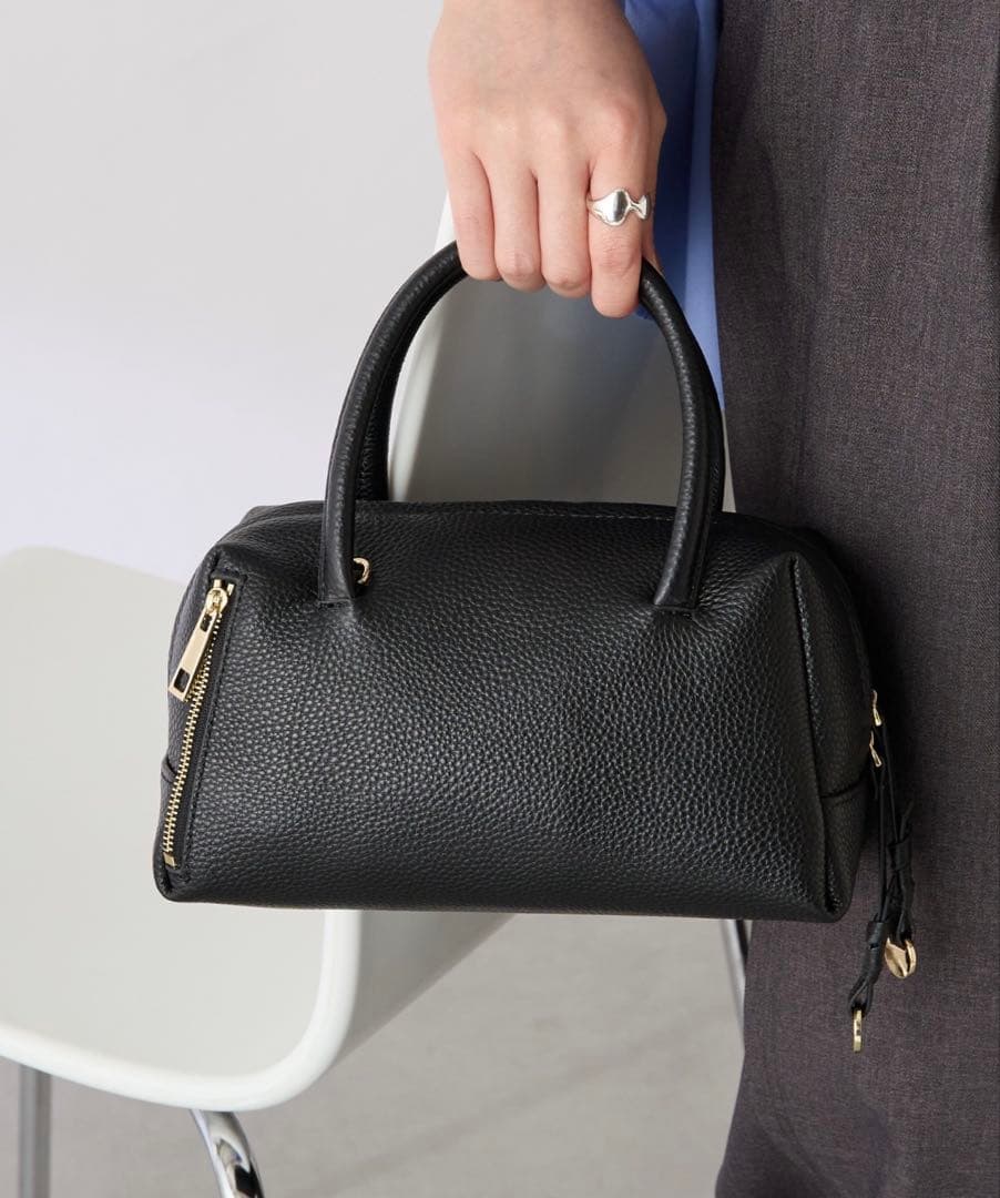 ⭐︎新品⭐︎ COLLAGE GALLARDAGALANTE レザーチャームボストン - メルカリ