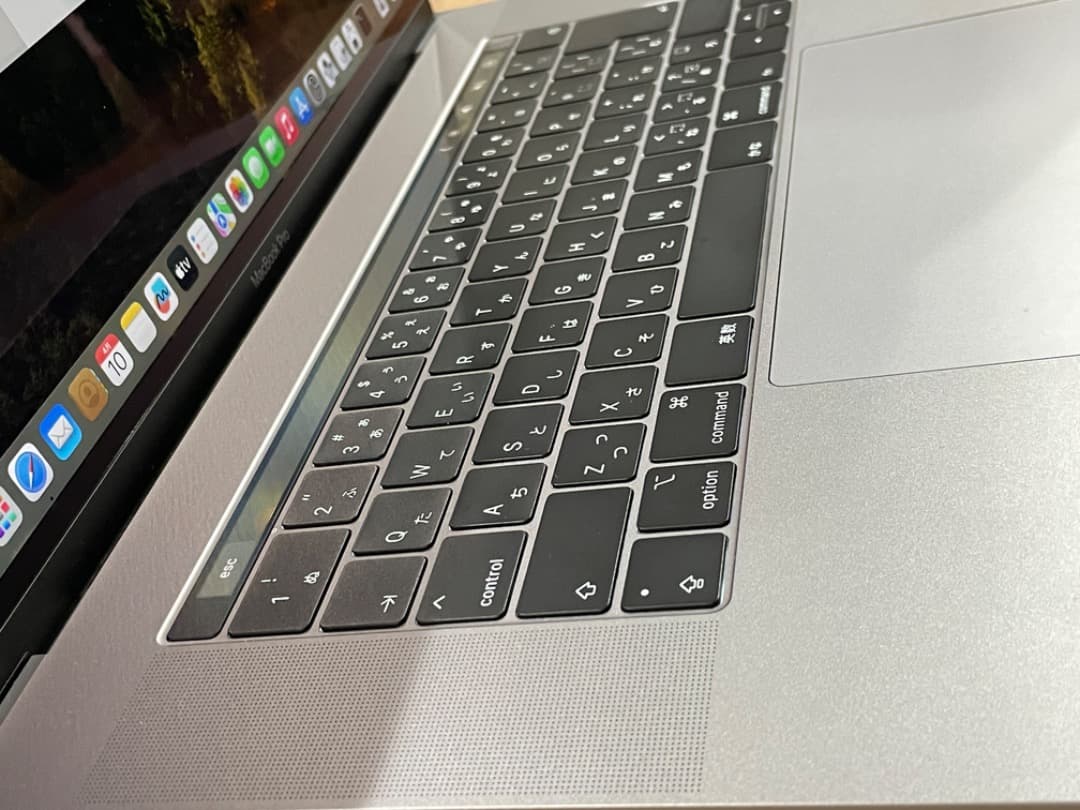◯Macbook Pro 2018 2TB 32GB 2.9GHz WIN11