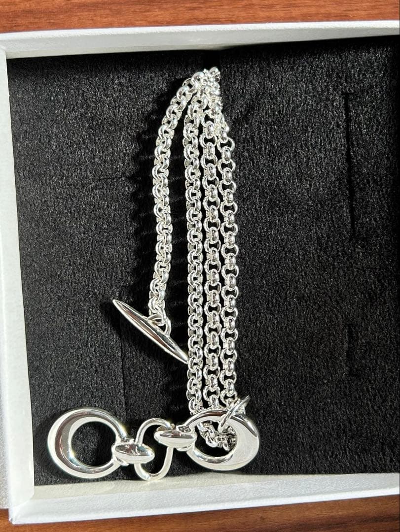 here's TOBARI ZOÉ NECKLACE