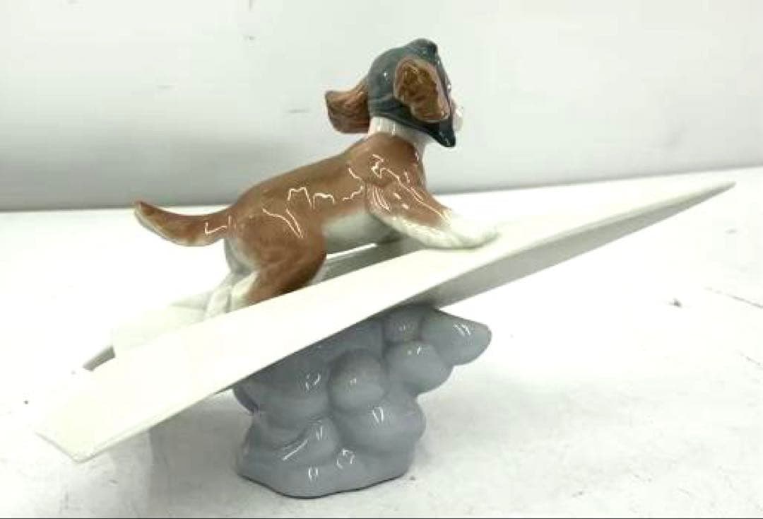 LIADRO リアドロ 犬と紙飛行機 可愛いパイロット