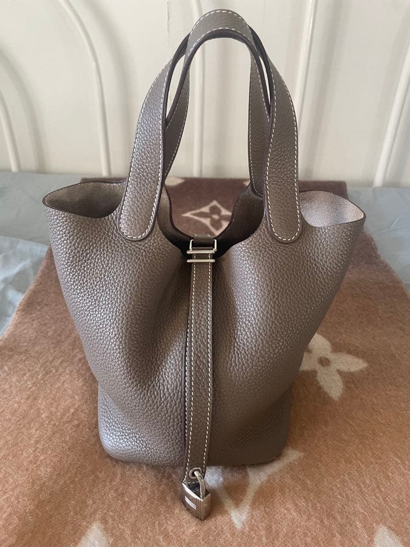 美品HERMESピコタンロックPMエトゥープ