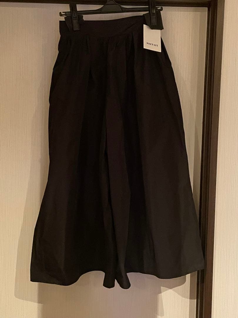 タグ付新品未使用　macchat マチャット　メモリーキュロットパンツ